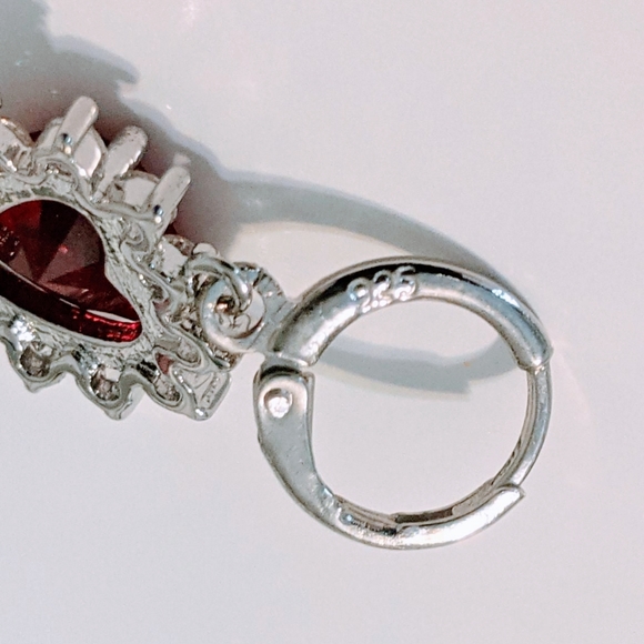 Sterling Silver filled and Cubic Zirconia Hearts Jewelry Sets Necklace Earrings. - Picture 6 of 6